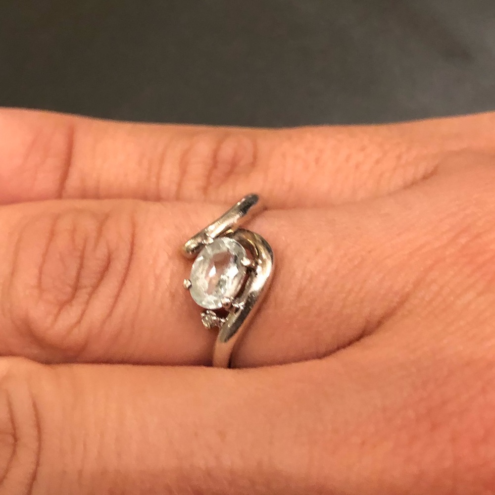 Silver and aquamarine ring with diamond chip